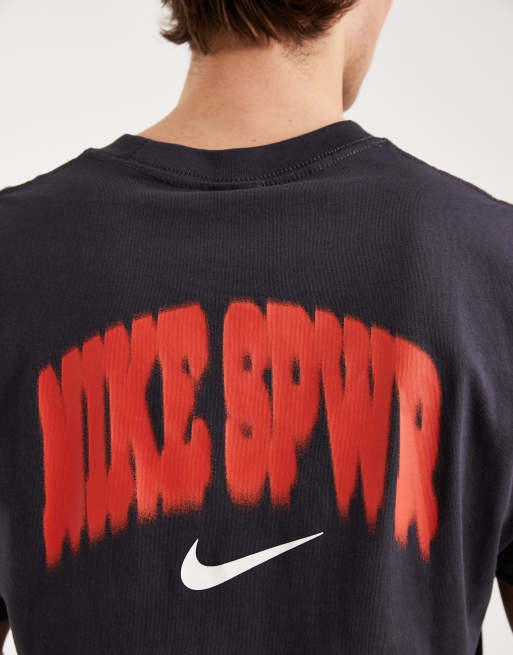 Nike - Sportswear - T-shirt nera con grafica stampata sul retro, 5 di 5