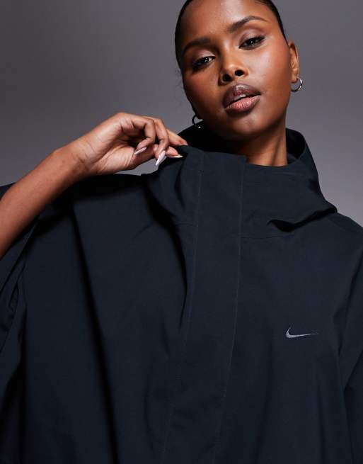 Nike Sportswear tailored poncho in black, 2 of 4