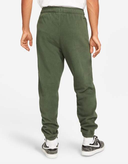 Nike Sportswear - Therma-FIT - Pantaloni in pile da uomo color kaki, 2 di 4