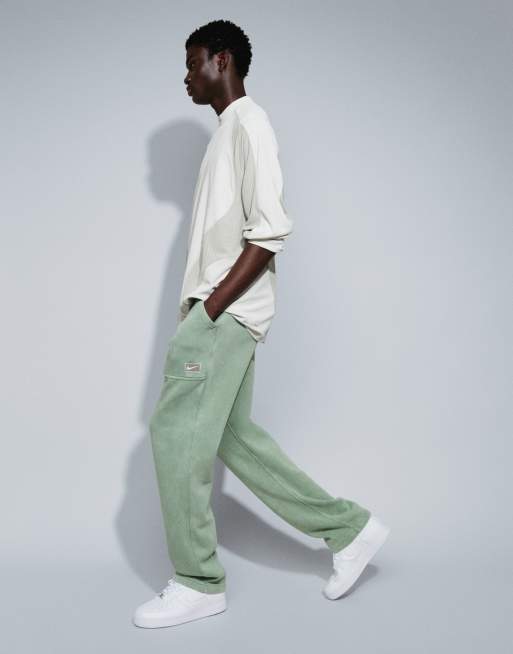 Nike spray graphic open hem joggers in washed khaki, 3 of 9