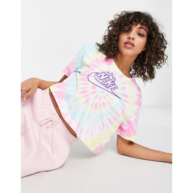 Nike tie dye outlet crop top and shorts