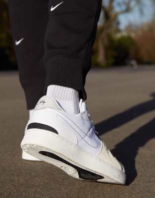 nike squash type sneakers