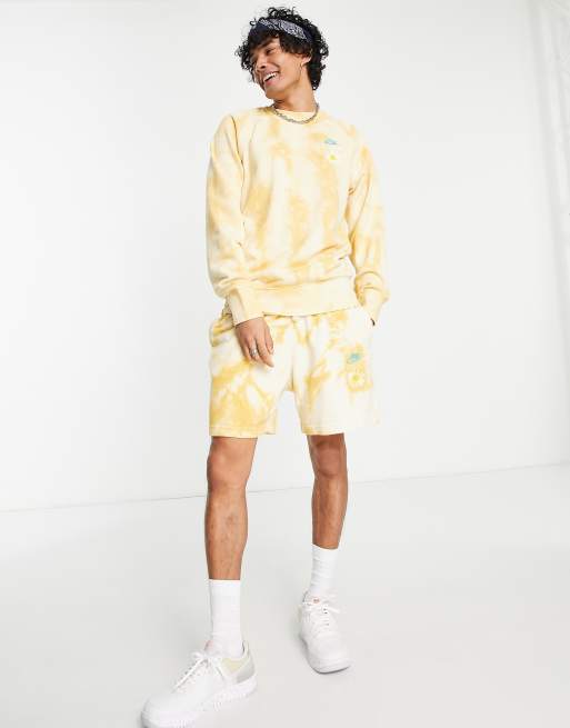 Nike Statement HBR crew neck dye effect fleece sweatshirt in pale yellow