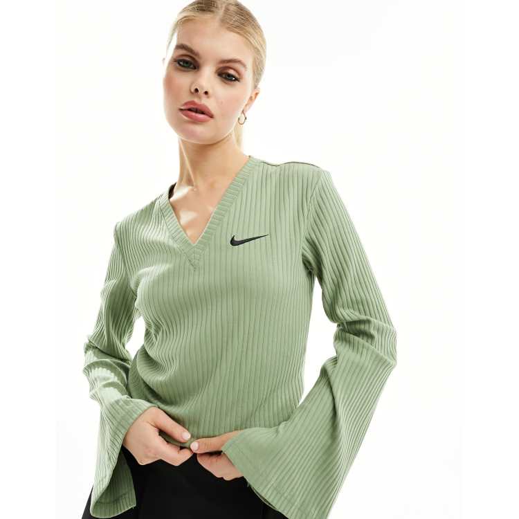 Nike victory long hotsell sleeve v neck ladies