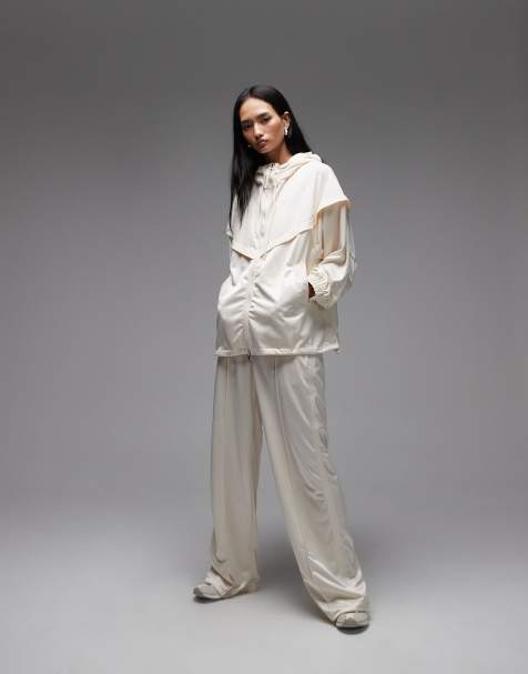 Nike straight leg trousers with belt in cream