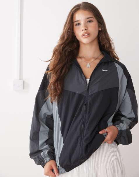 Nike - Street - Giacca sportiva nera e grigia oversize a pannelli - view 1