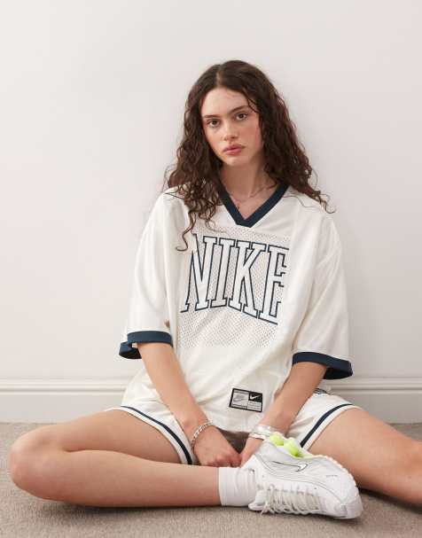 Nike Street graphic jersey in cream - view 1