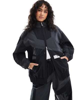 Nike - Street - Jacke aus Gewebe in Schwarz und Grau