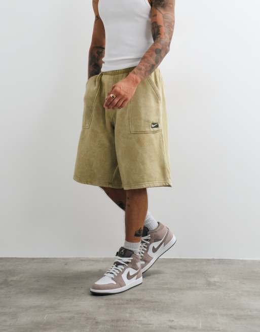 Nike Street jersey logo back pocket shorts in beige, 4 of 5