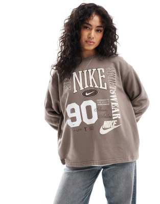 Nike - Street - Sweatshirt in Braun mit Logo