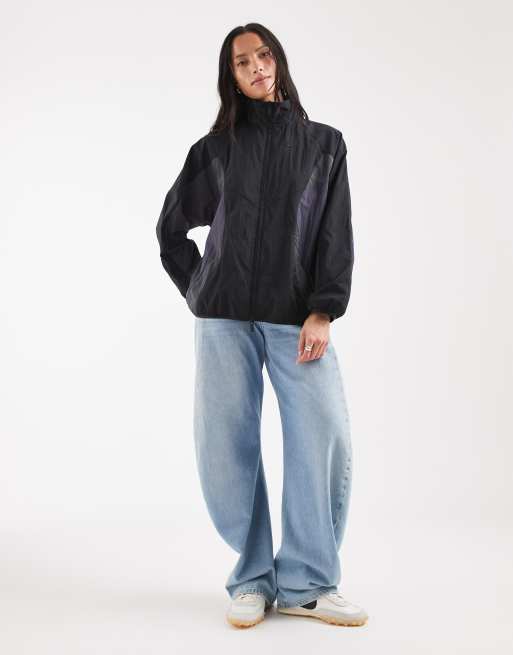 Nike - Street - Trainingsjack in zwart, 3 van 4
