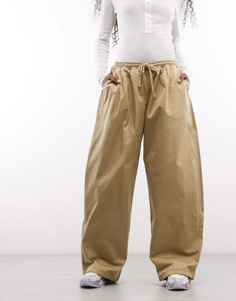 Nike Street Utility gewebte Oversize-Hose in Beige - view 1