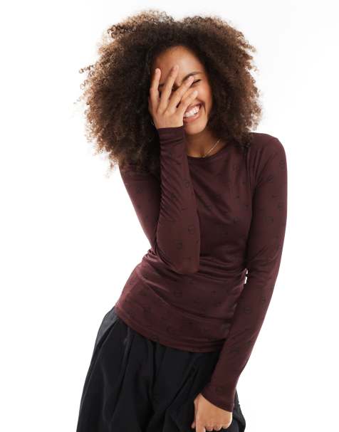 Nike - Streetwear - Top a maniche lunghe trasparente bordeaux con logo - view 1