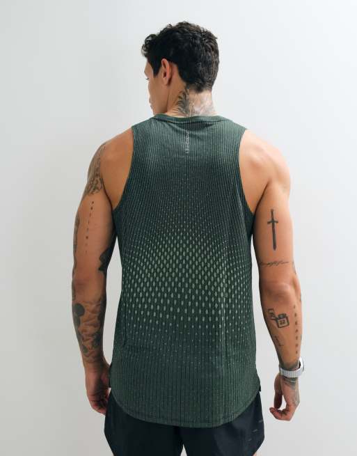 Nike Stride Aerofit tank top in black and green, 5 of 5