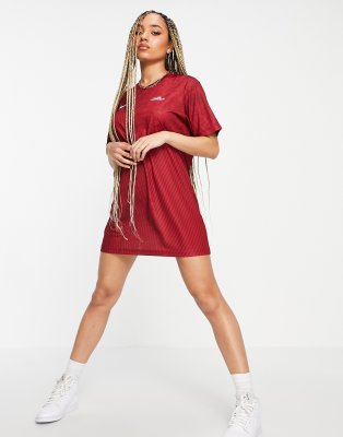 red tee shirt dress