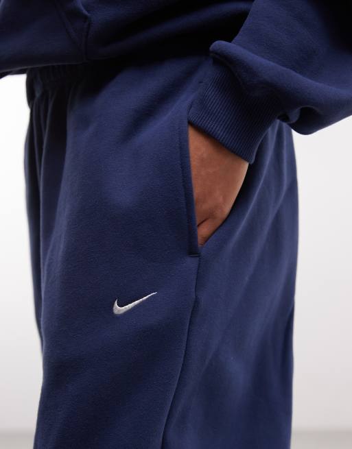 Nike Studio Fleece mittelschwere Oversize-Jogger mit Bündchen in Marineblau, 4 von 5