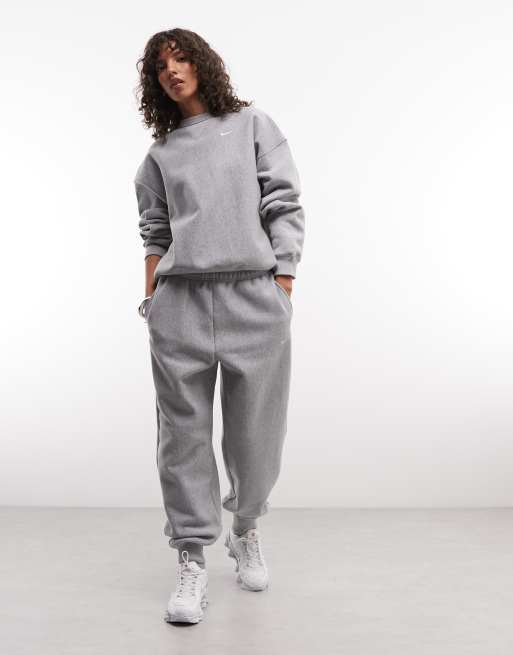 Nike Studio fleece tung oversized sweatshirt i mørkegrå, 5 af 5