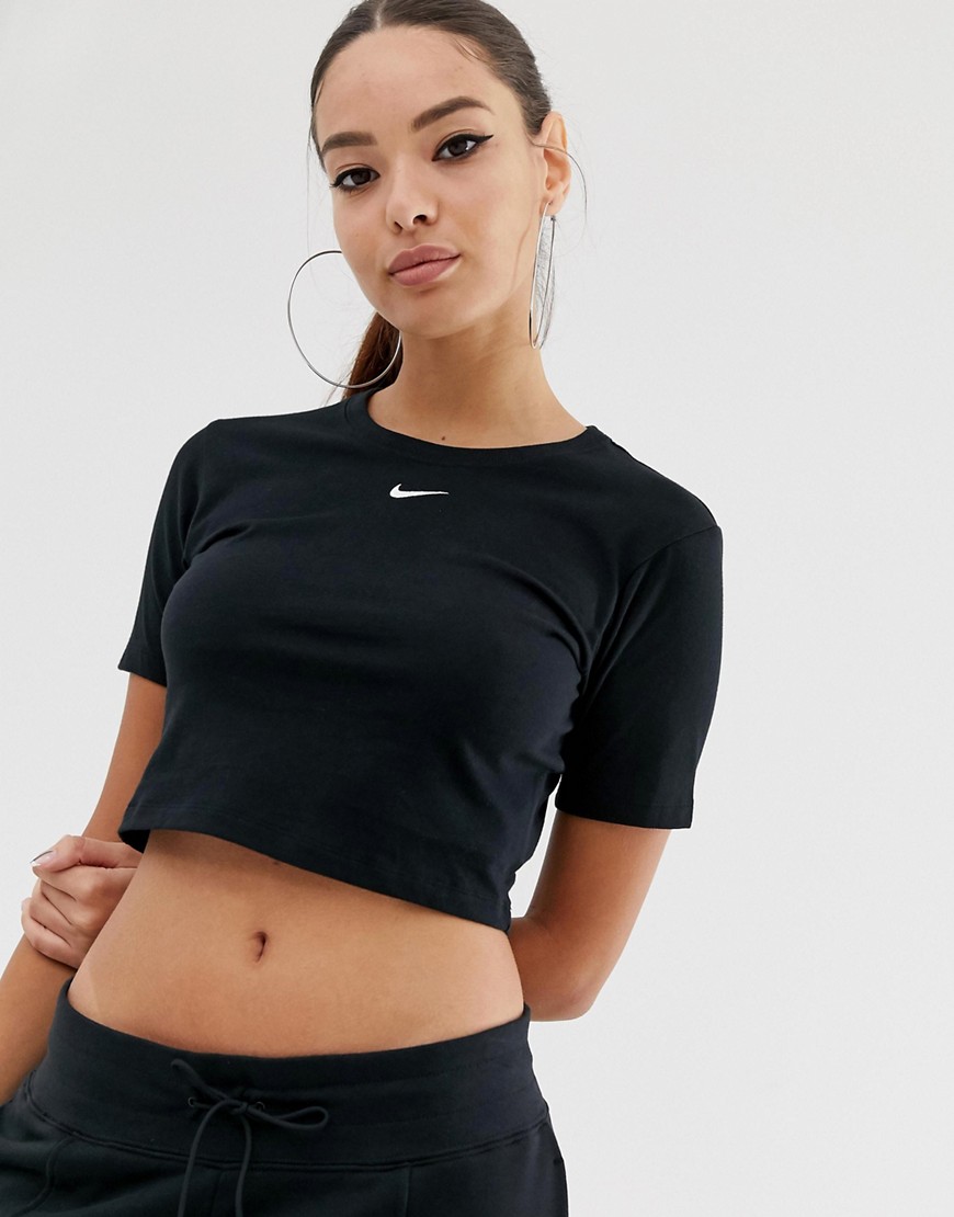 Nike – Svart crop top med liten Swoosh-logga