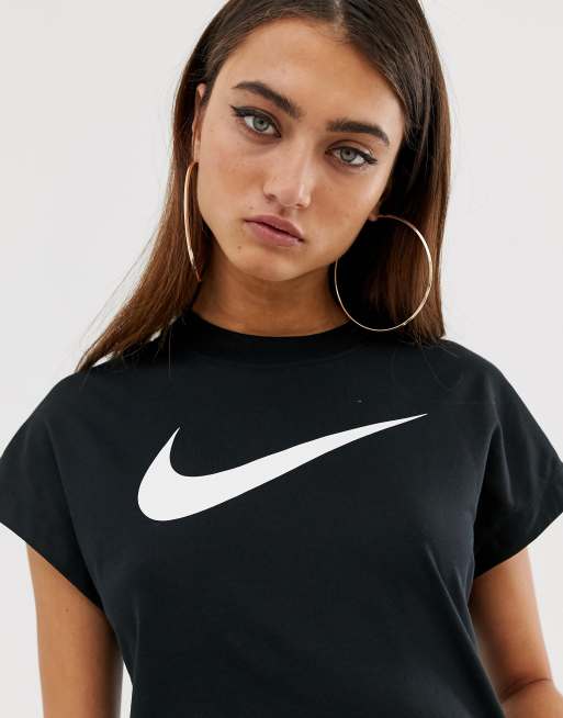 Nike – Svart kort t-shirt med Swoosh-logga, 3 av 4