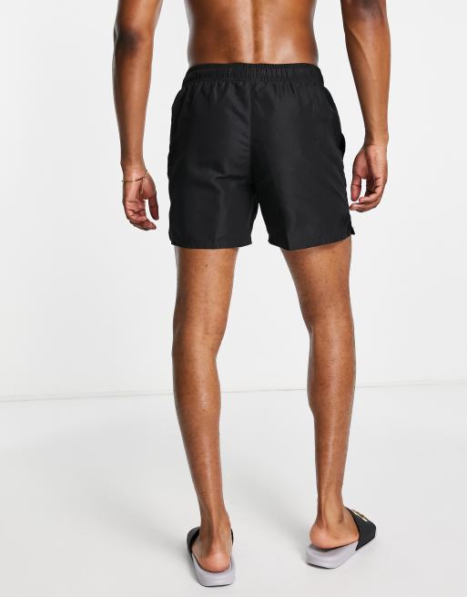 Nike – Svarta badshorts i volleybollstil, 5 tum långa, 2 av 4