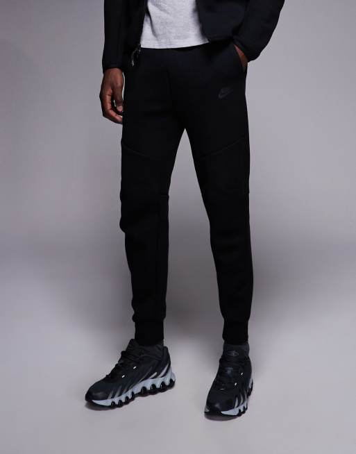 Nike – Svarta mjukisbyxor i tekniskt utformad fleece, 2 av 5