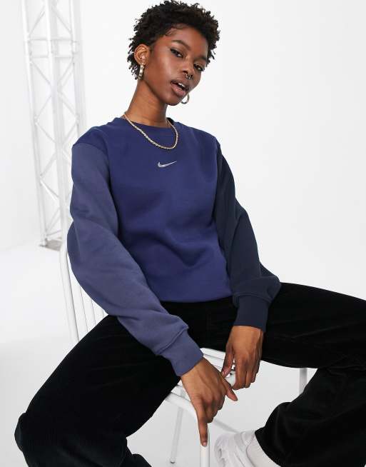 Nike Sweat effet color block avec logo virgule métallisé Bleu