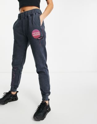 black baggy nike sweatpants