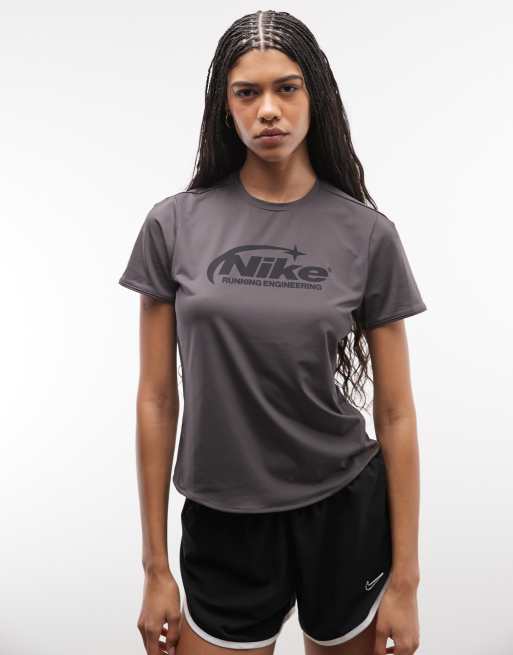 Nike Swift Running Dri-Fit T-shirt in gray , 4 of 4