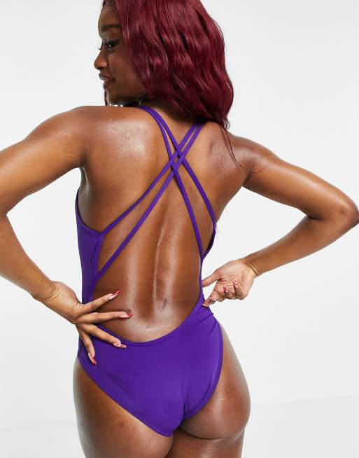 Nike Swimming - Badedragt med krydsryg i blå, 3 af 4