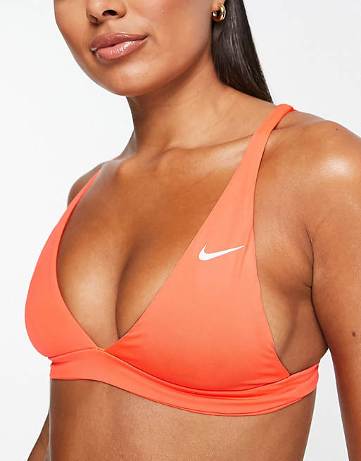 edderkop glide bøf Nike Swimming - Essentials - Bikinitop i rød | ASOS