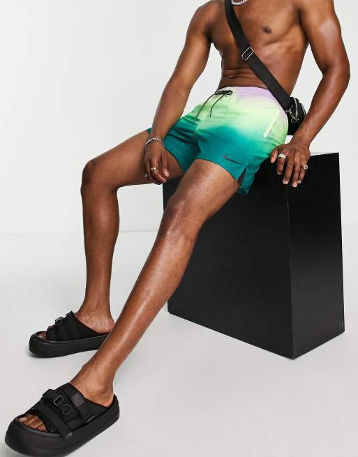 Nike Swimming – Explore – Lila och blå batikmönstrade badshorts på 5 tum , 4 av 4