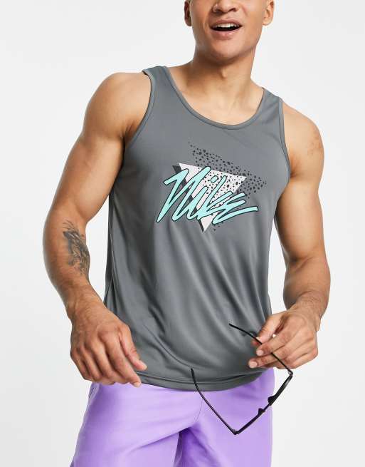 Nike Swimming - Hemd met logo in het midden in grijs