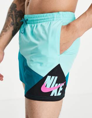 pantaloncini nike verdi