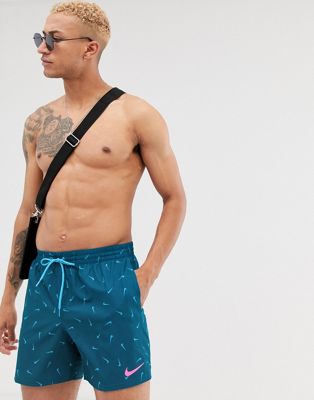 Nike Swimming – Swoosh – Blå, mönstrade shorts NESS9436-448