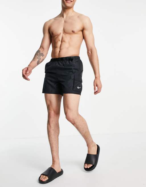 Nike Swimming – Utility-Badeshorts in Schwarz mit Gürtel, 4 von 4