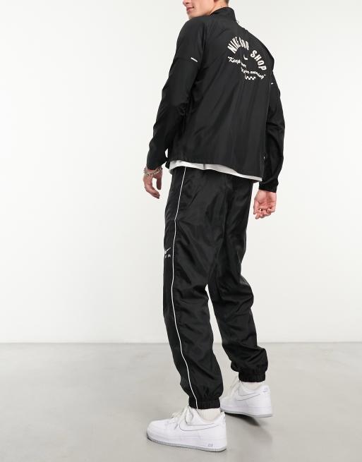 Nike swoosh woven joggers new arrivals