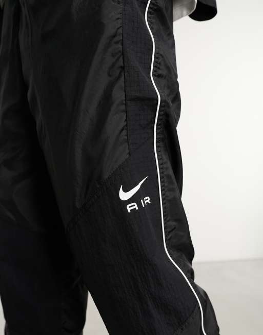 Nylon joggers nike sale