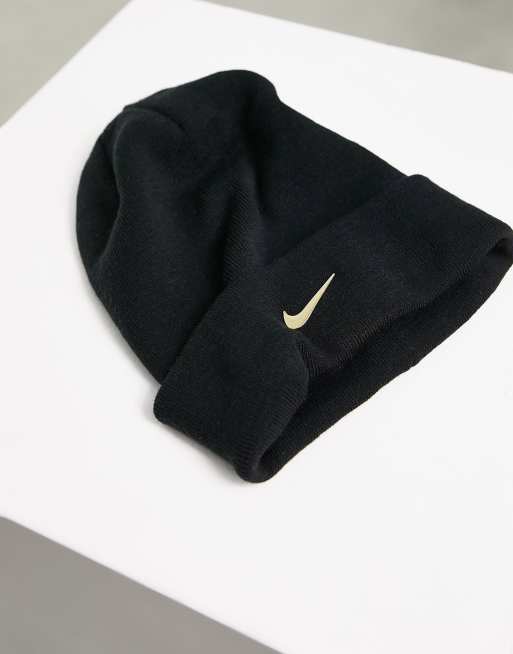 Nike swoosh outlet beanie black