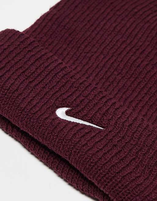 Nike Swoosh beanie in burgundy | ASOS Nike Swoosh beanie in burgundy | ASOS