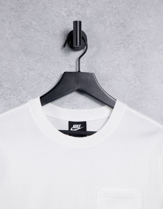 https://images.asos-media.com/products/nike-swoosh-boxy-fit-t-shirt-in-white/23174027-3?$n_550w$&wid=550&fit=constrain
