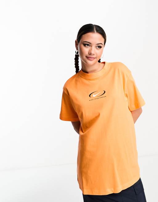 Nike boyfriend outlet t shirt orange