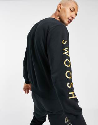 nike swoosh crew neck sweat in black