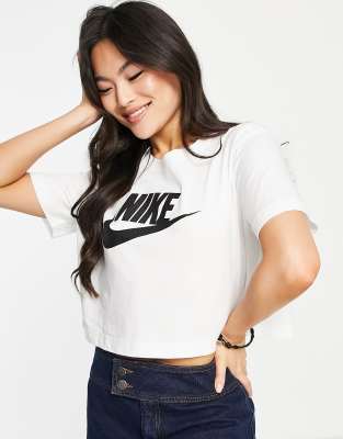 Nike Swoosh Cropped T-shirt In White In White