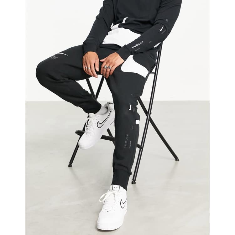 Swoosh discount fleece joggers