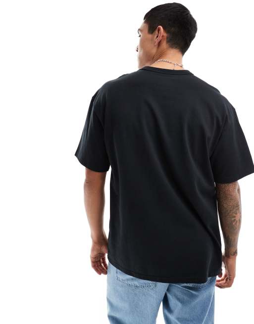 Nike★Swoosh FM graphic バックプリント ブラックＴシャツ Nike Swoosh FM graphic t-shirt in black | ASOS