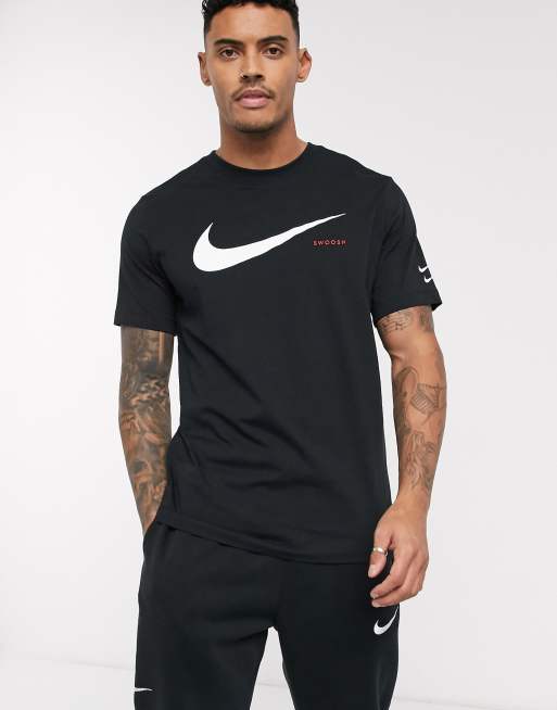 Logo nike best sale t shirt