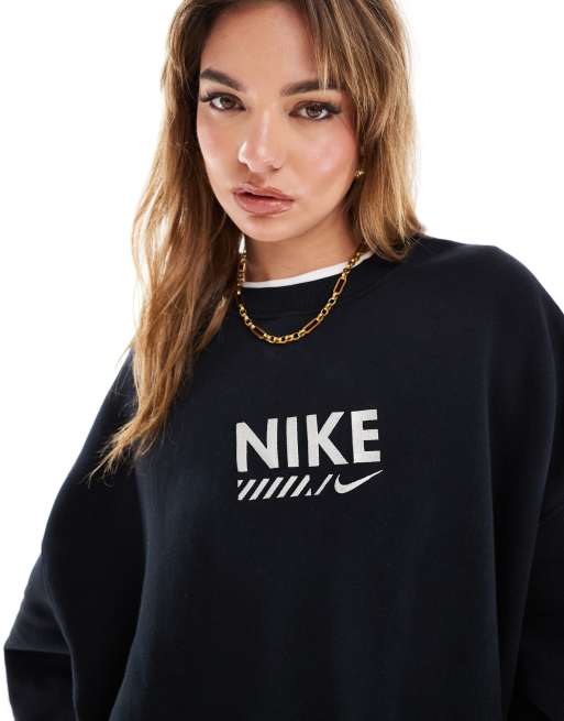 Nike Swoosh Oversize Sweatshirt in Schwarz mit Grafikprint