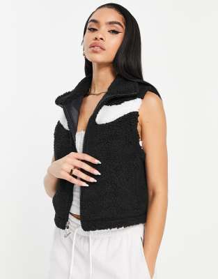 Nike Swoosh Pack Sherpa Full-zip Vest In Black In Black