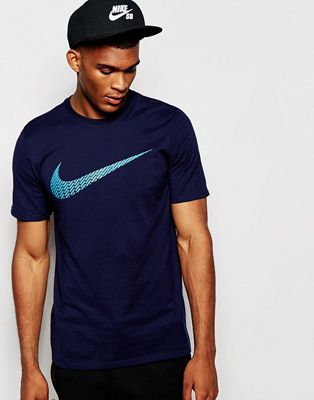 Nike | Nike Swoosh T-Shirt