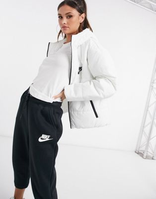 Nike synthetic-fill hooded puffer jacket in white | ASOS